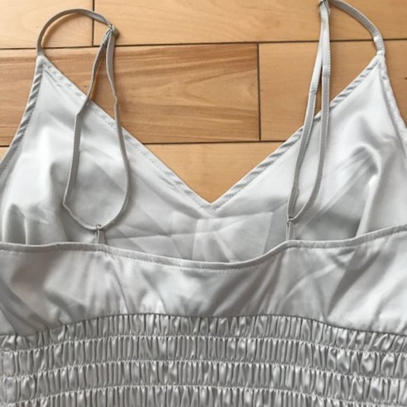 Dress - Picture 5 of 6